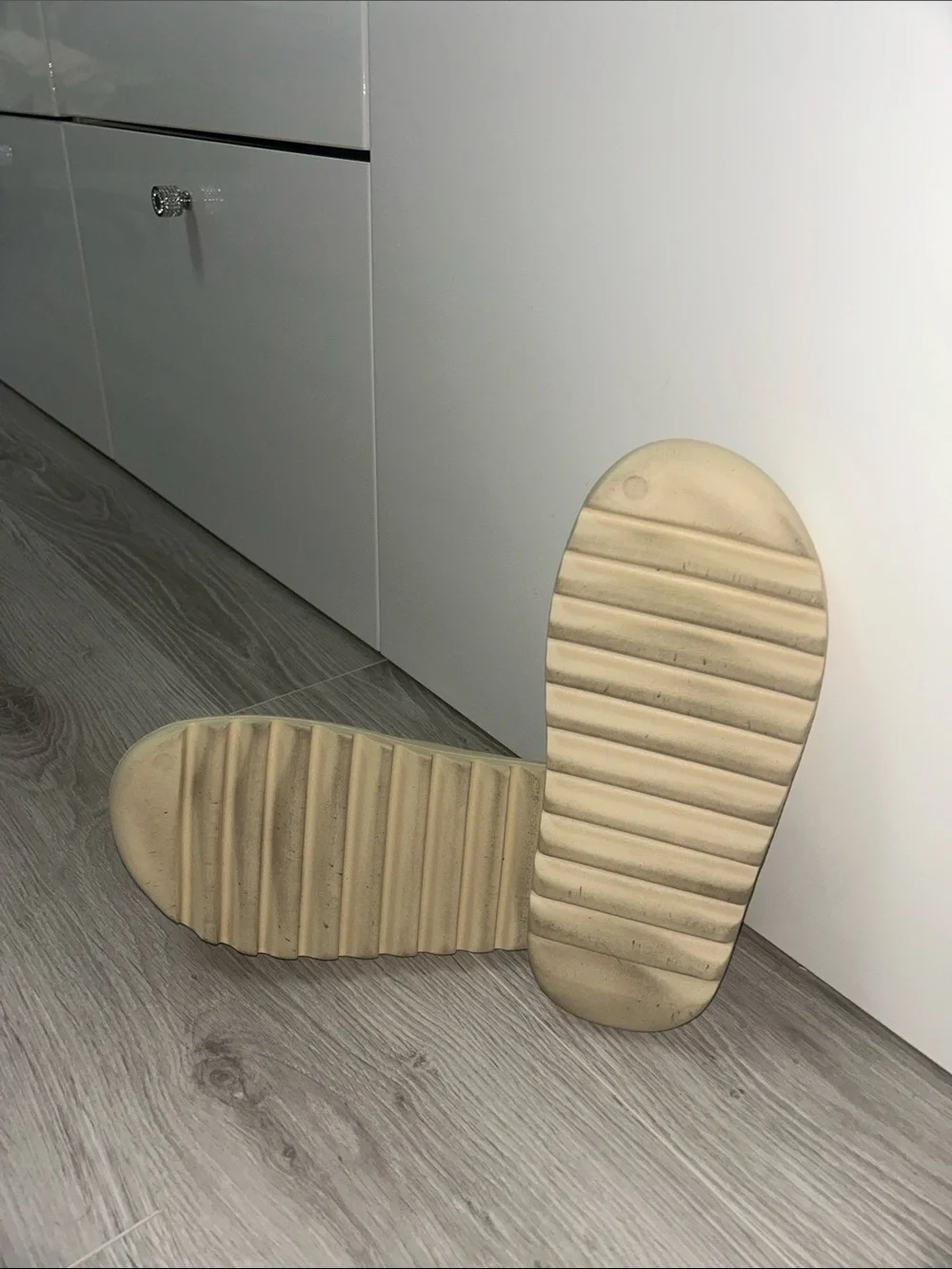 Yeezy color bone